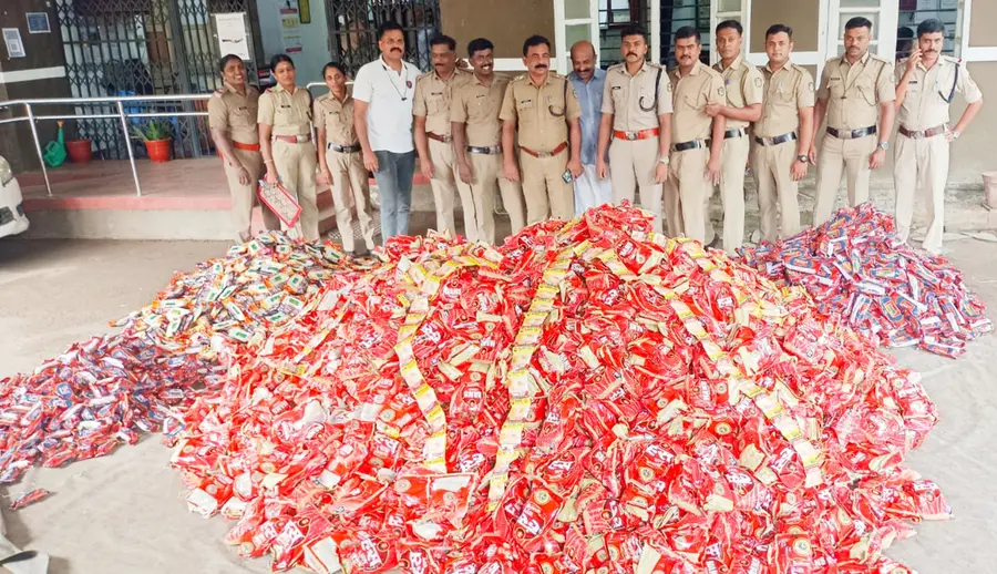 മങ്കരയിൽ പൊലീസ് പിടിച്ചെടുത്ത നിരോധിത പുകയില ഉൽപ്പന്നങ്ങൾ