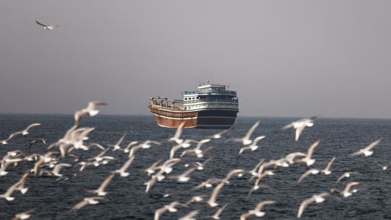 Hormuz Ship