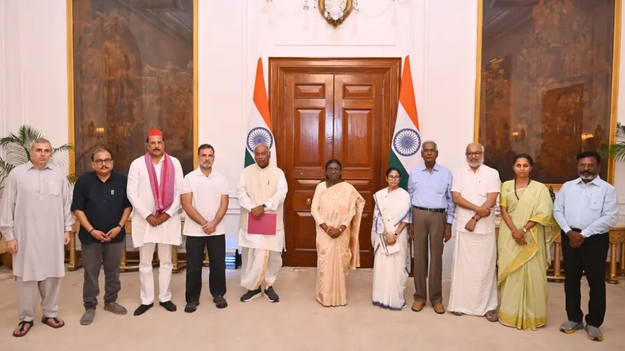 INDIA Bloc Leaders Submit Memorandum to the President.jpg