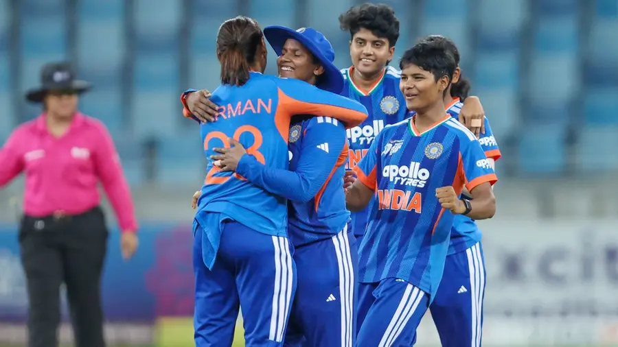 India Crushes Sri Lanka to Lift T20 Asia Cup