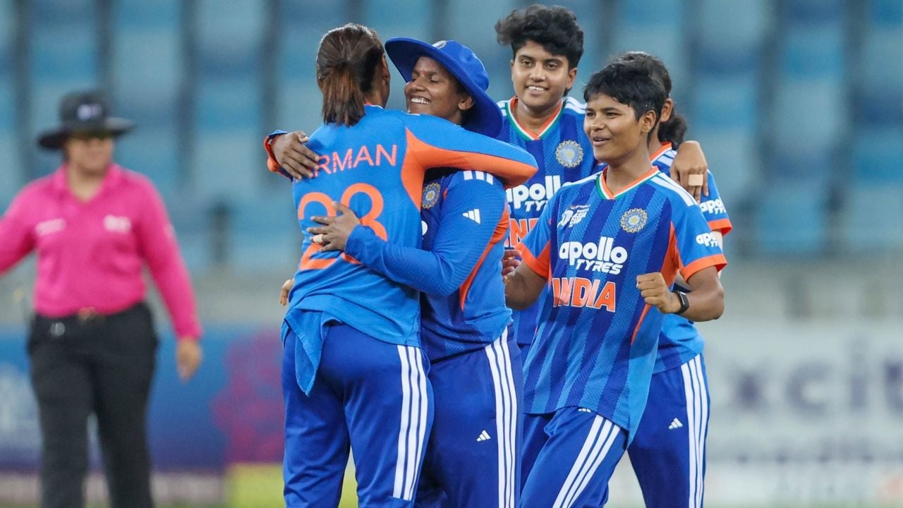 India Crushes Sri Lanka to Lift T20 Asia Cup