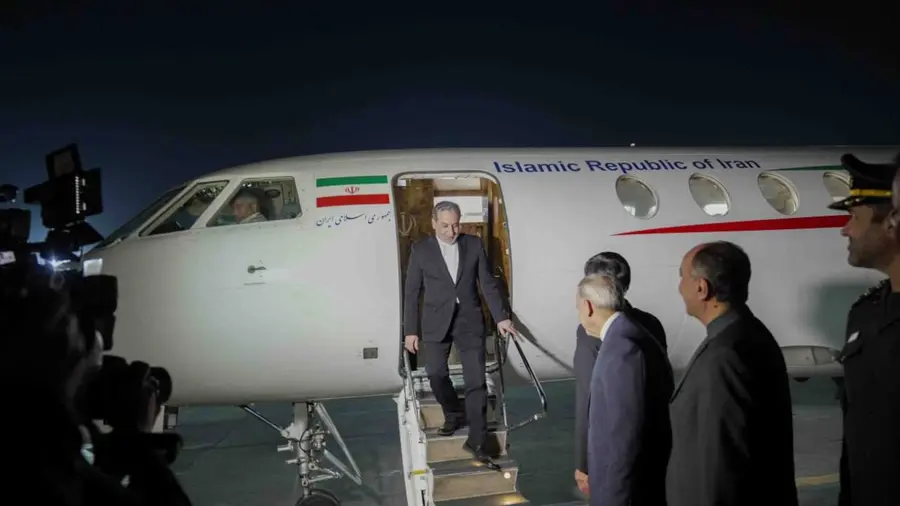 Iranian Foreign Minister arrives in Pakistan.jpg