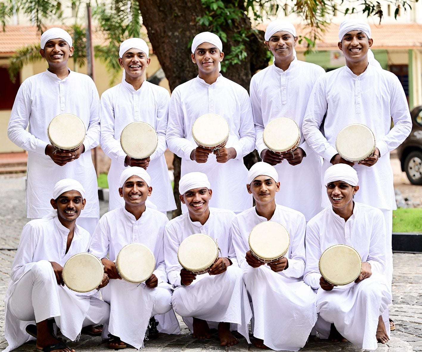 എച്ച്എസ്എസ് വിഭാഗം ദഫ്മുട്ടിൽ ജേതാക്കളായ  ആലപ്പുഴ ലജനത്തുൽ മുഹമ്മദിയ്യ എച്ച്എസ്എസ്