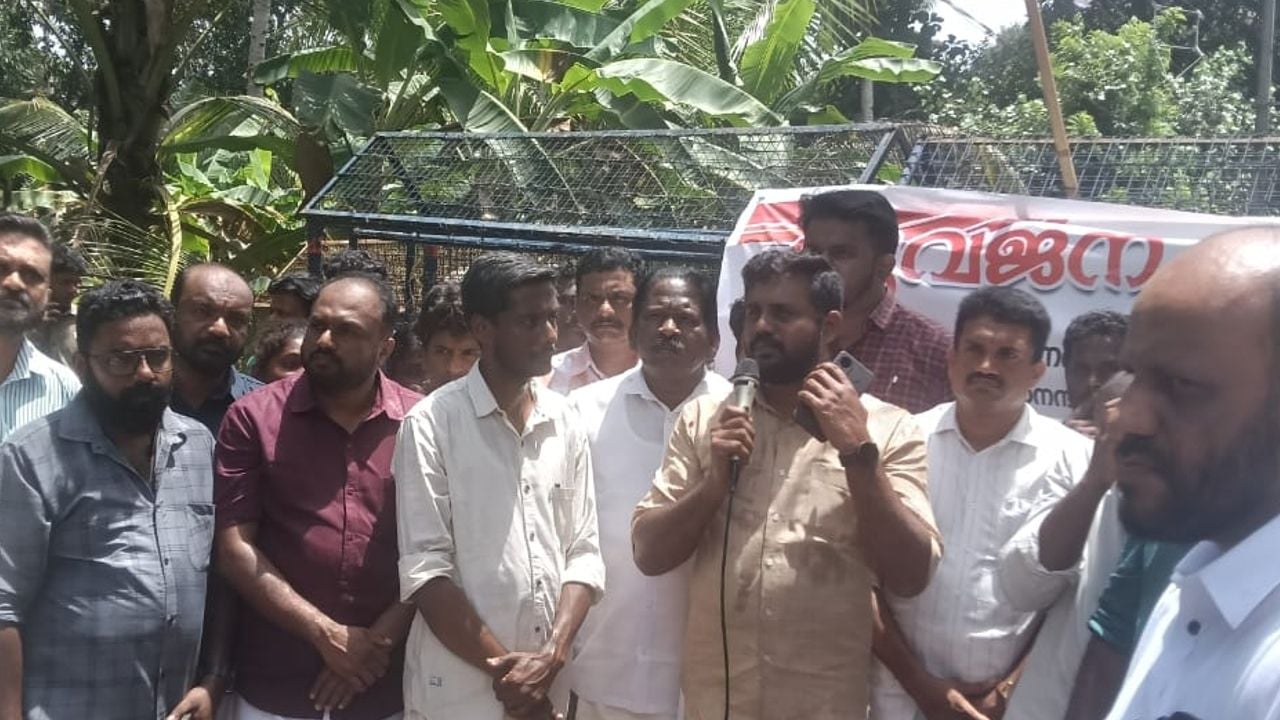 James shamuel dyfi march charumoodu school