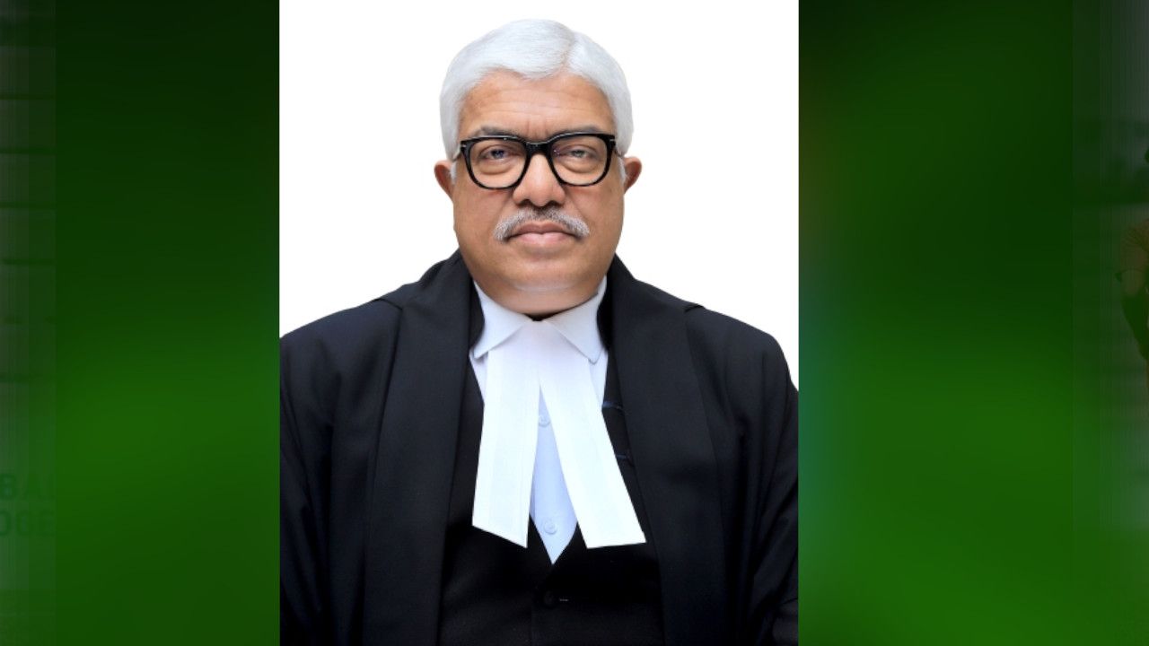 Justice Atul Sreedharan.jpg
