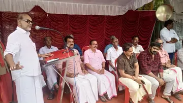 KANJIKODE coach factory cpim protest