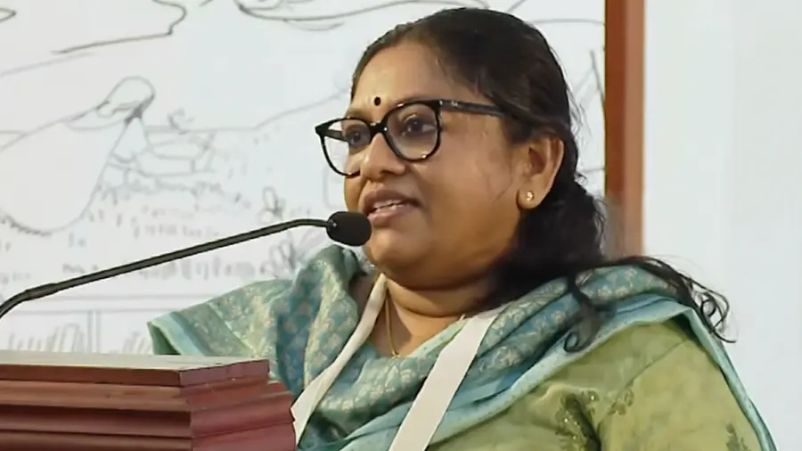 K R MEERA