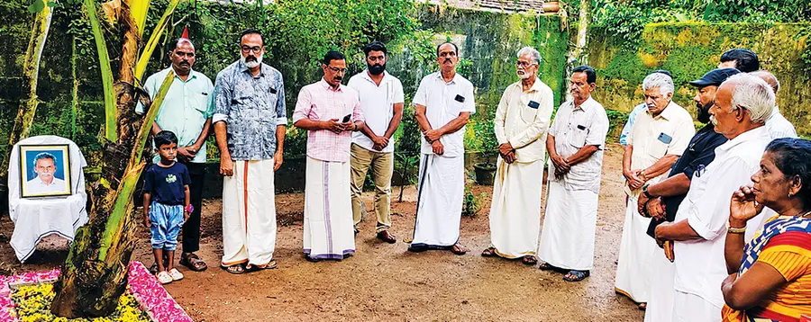 കെ തങ്കപ്പൻ അനുസ്മരണയോഗം സിപിഐ എം ഏരിയ സെക്രട്ടറി ജി അജയകുമാർ ഉദ്ഘാടനംചെയ്യുന്നു