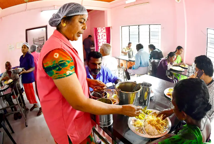 കൊടകര നന്മ കുടുംബശ്രീ ജനകീയഹോട്ടൽ