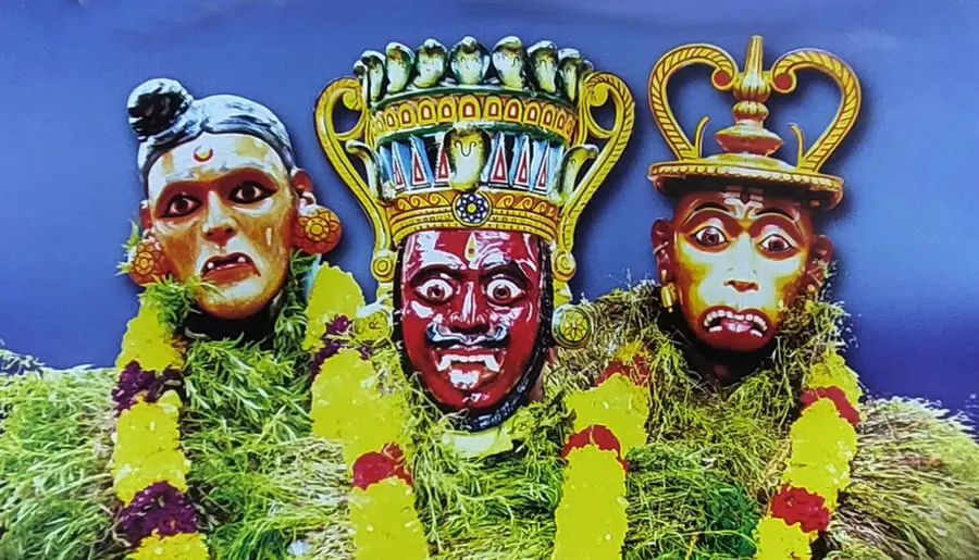 കുമ്മാട്ടികൾ