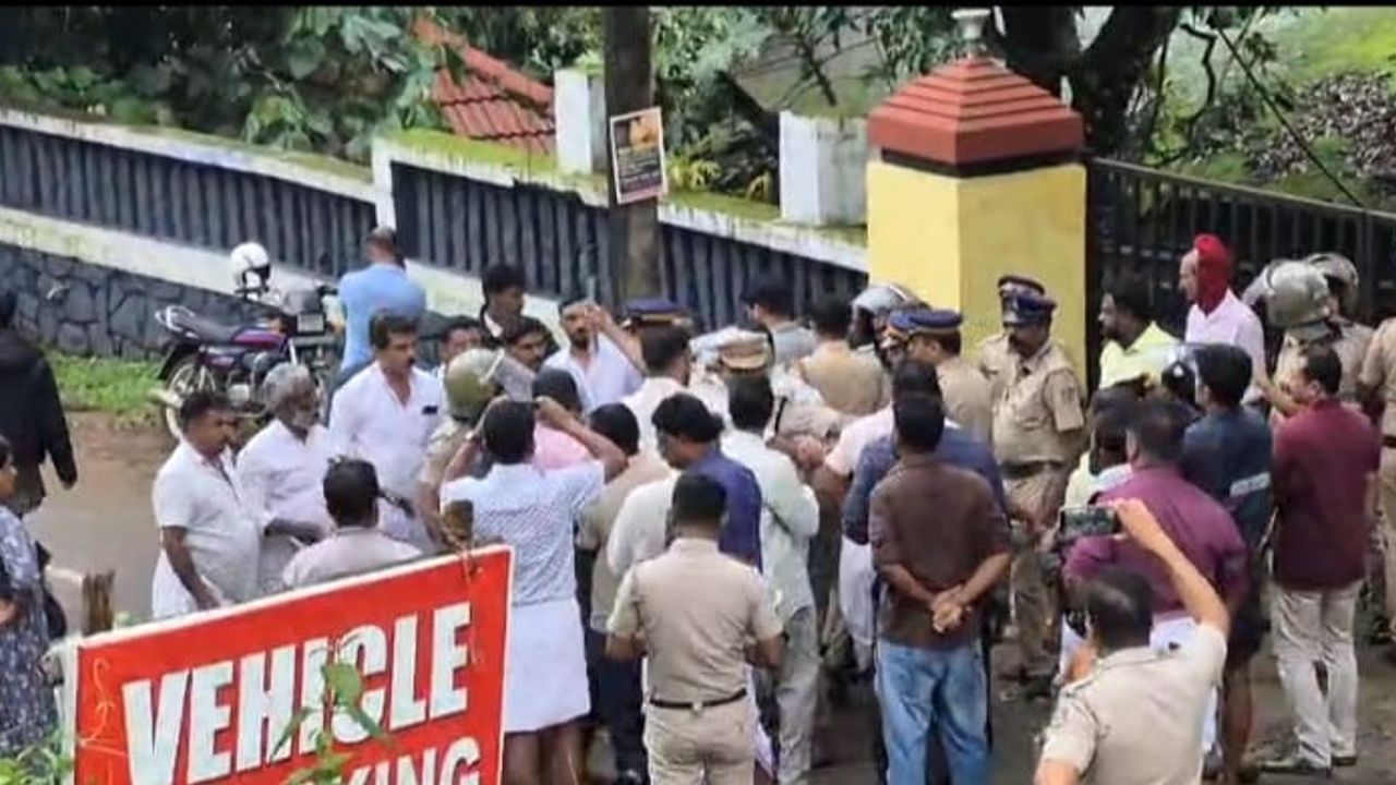 Karlad Lake congress attack