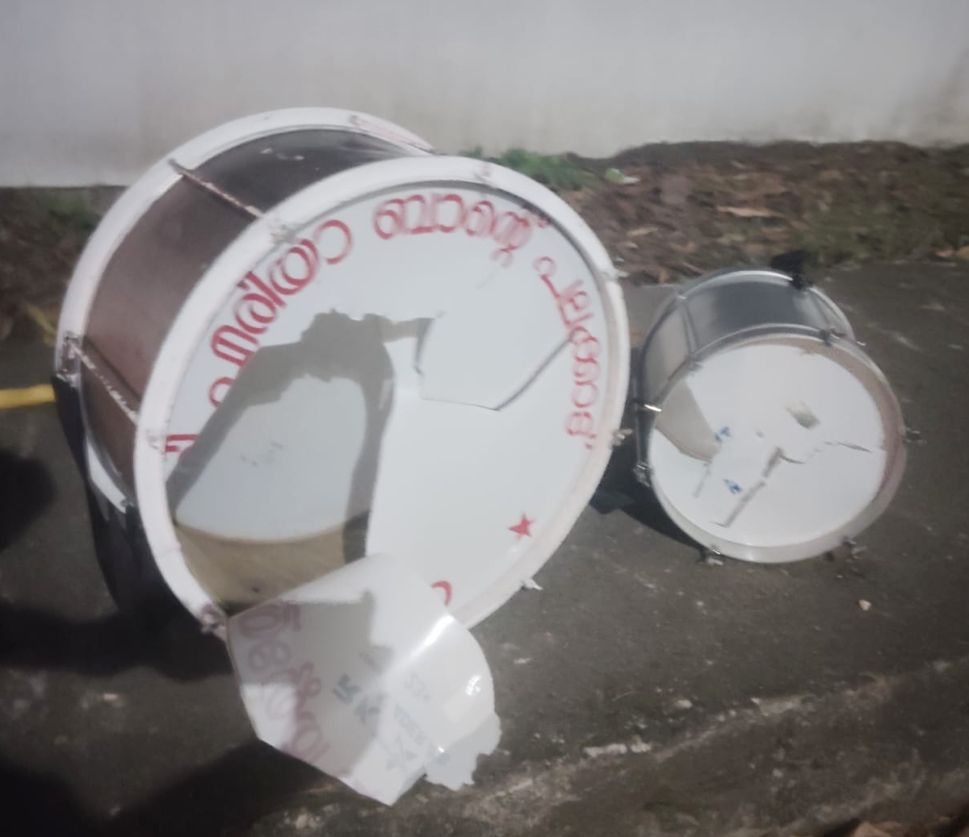 കാരൾ സംഘത്തിന് നേരെയുണ്ടായ ആർഎസ്എസ് ആക്രമണത്തിൽ തകർത്ത ബാൻഡ്