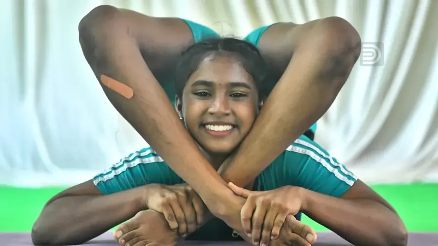 Kerala School meet senior girls yoga