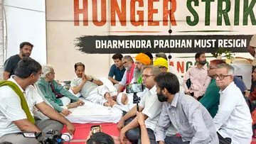 Kisan Morcha Leaders Extend Support to Sonam Wangchuk