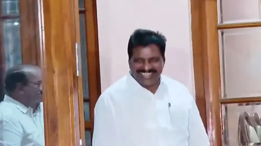 Kodikkunnil Suresh at NSS Headquarters