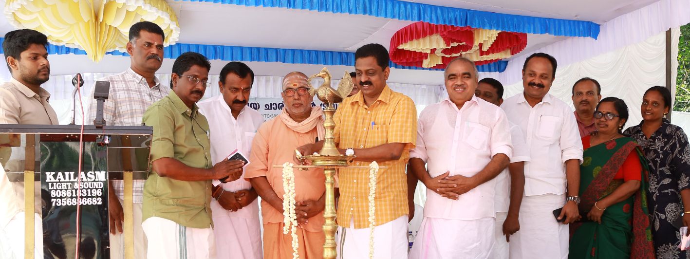 അരവിന്ദാലയ ചാരിറ്റബിൾ ട്രസ്റ്റ് വാർഷികാഘോഷവും പുതിയ മന്ദിരത്തിന്റെ ശിലാസ്ഥാപനവും  മുതുകുളം ബ്ലോക്ക് പഞ്ചായത്ത് പ്രസിഡന്റ്  ടി എസ് താഹ ഉദ്ഘാടനംചെയ്യുന്നു