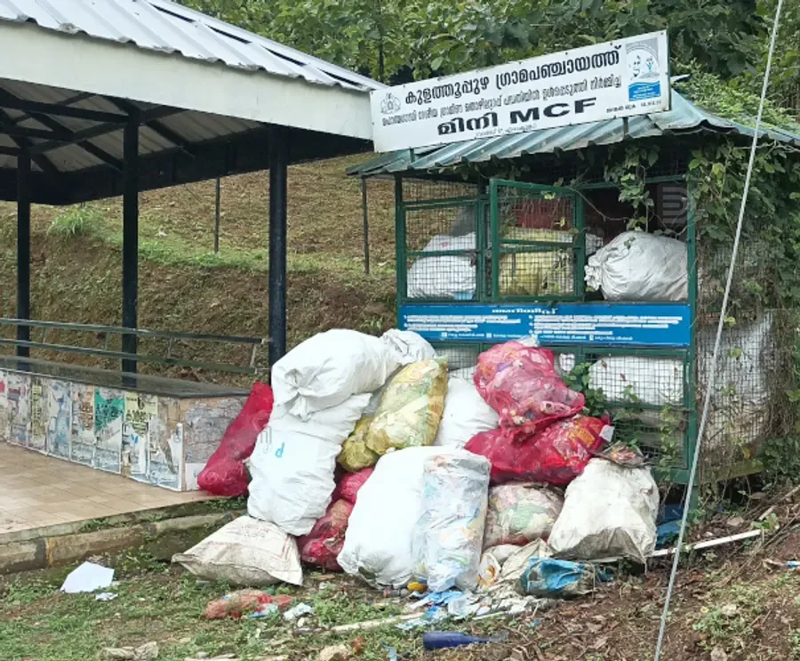 കുളത്തൂപ്പുഴ പഞ്ചായത്തിൽ മിനി എംസിഎഫുകൾ നിറഞ്ഞ നിലയിൽ