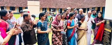 കായംകുളം ശ്രീ വിഠോബ ഹൈസ്കൂളിൽ നിർമിച്ച ശുചിമുറി ബ്ലോക്കുകൾ യു പ്രതിഭ എംഎൽഎ ഉദ്ഘാടനംചെയ്യുന്നു