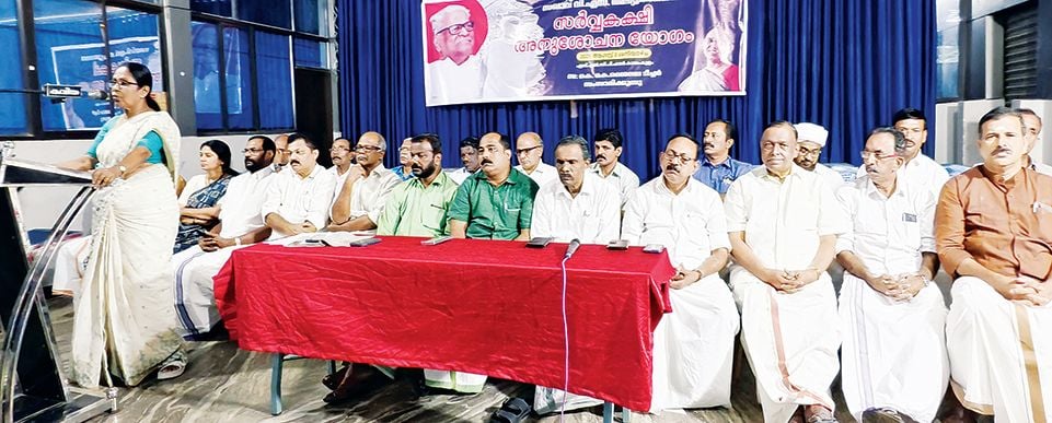 കായംകുളത്ത് വി എസ് അനുസ്മരണ യോഗം സിപിഐ എം കേന്ദ്ര കമ്മിറ്റി അംഗം കെ കെ ശൈലജ ഉദ്ഘാടനംചെയ്യുന്നു