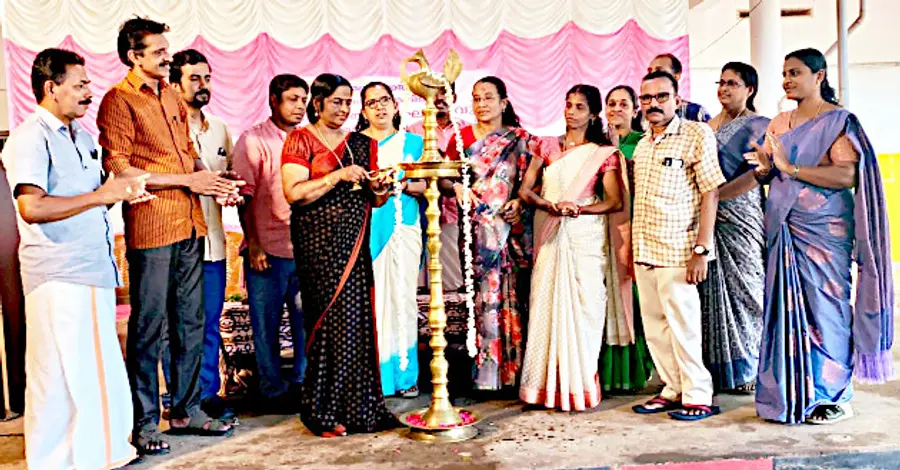 ചേർത്തല വിദ്യാഭ്യാസ ഉപജില്ലയിലെ വിദ്യാരംഗം കലാസാഹിത്യവേദി കണിച്ചുകുളങ്ങര ഗേൾസ് ഹൈസ്കൂളിൽ ബാലസാഹിത്യകാരി വി വി ഗിരിജ ഉദ്ഘാടനംചെയ്തു