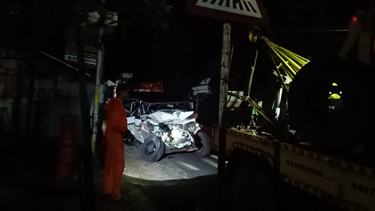 LORRY ACCIDENT  NATAKAM 2.