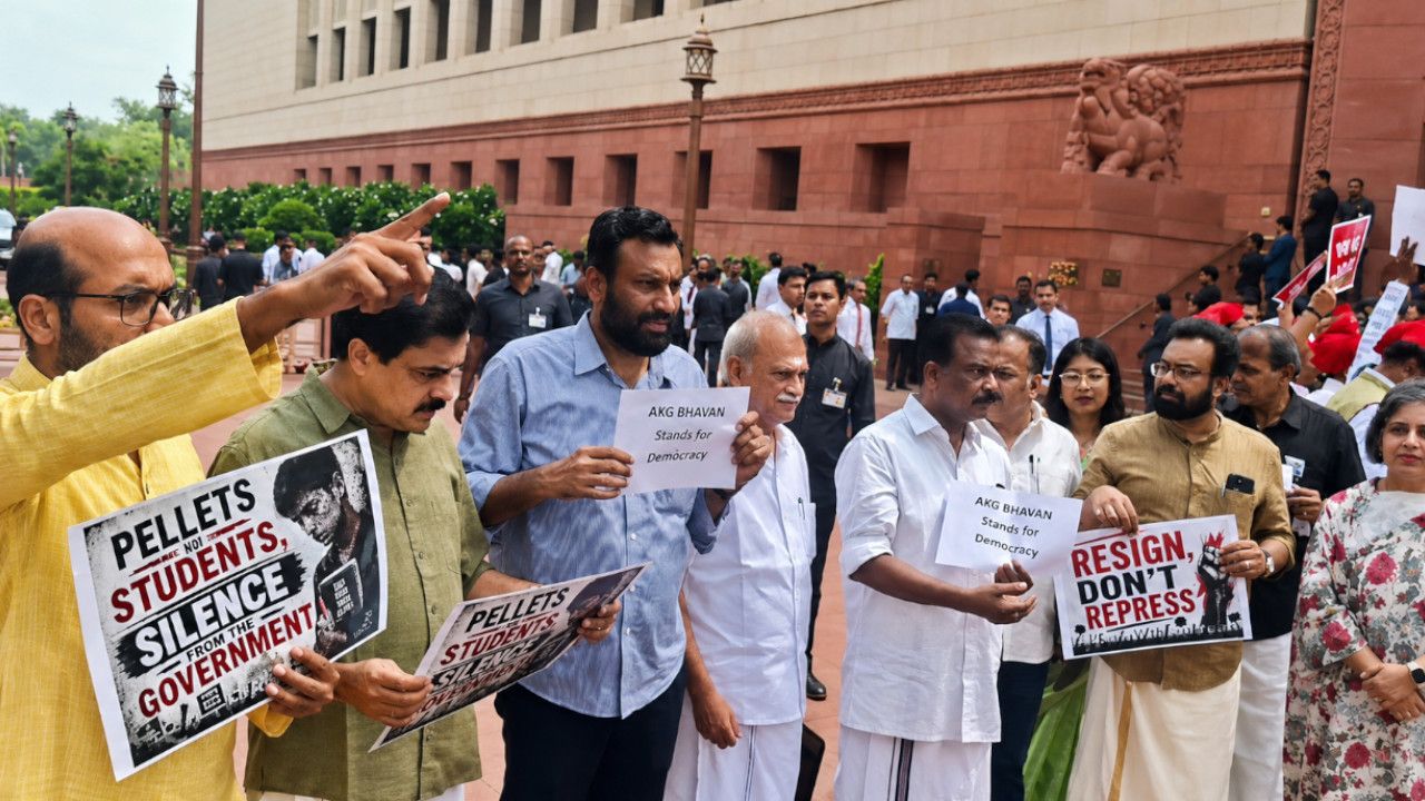 Left MPs Protest .jpg
