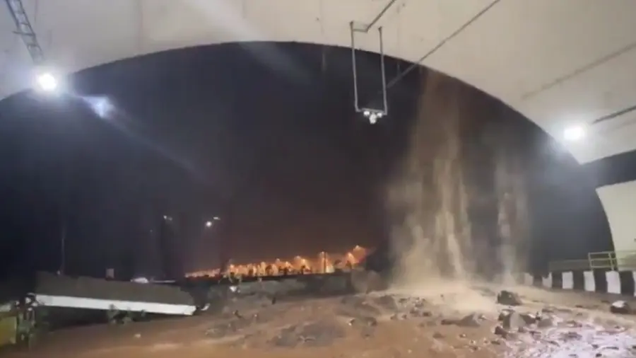 MUMBAI LANDSLIDE TUNNEL