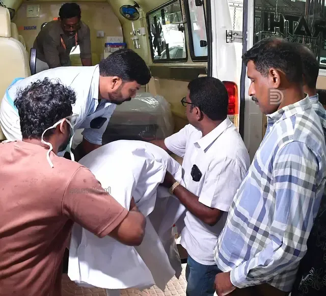 MUNDATHIKODE MANIKANDAN NOT SIZED