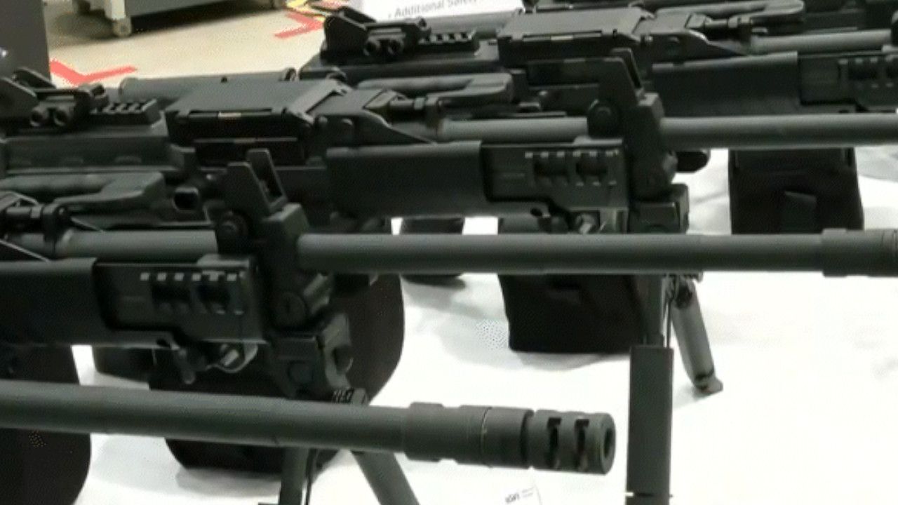  Machine Guns.jpg