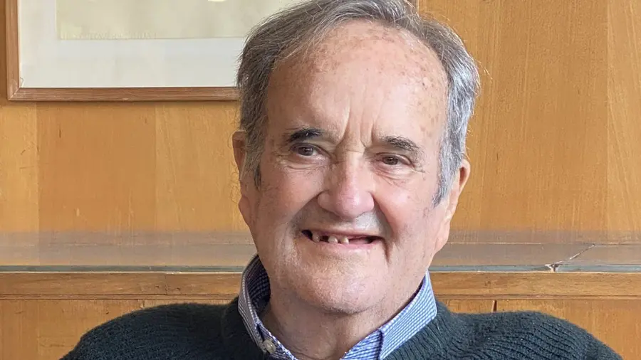 Mark Tully.JPG