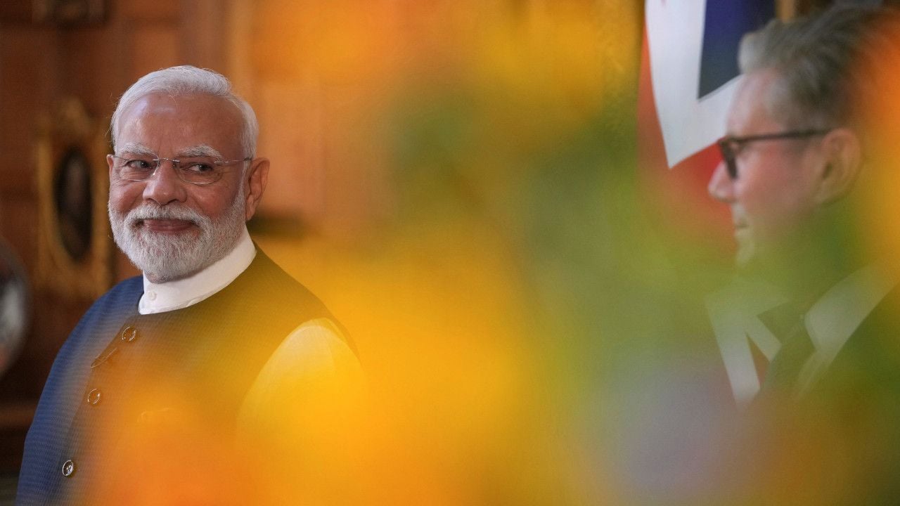 Modi and Keir Starmer