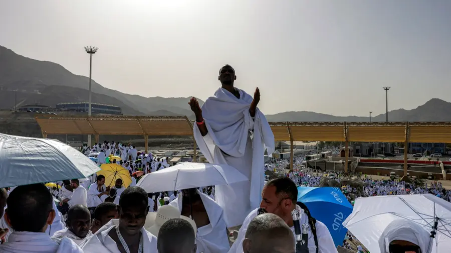 Mount Arafat pilgrims