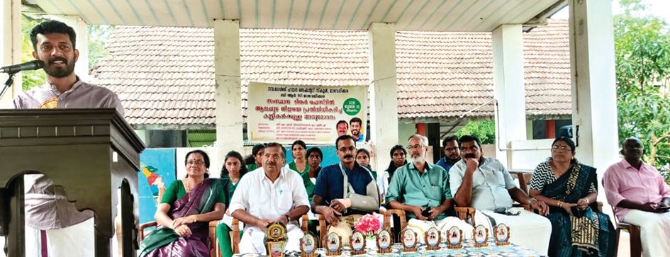 മാവേലിക്കര ഗവ. ഗേൾസ് എച്ച്​എസ്എസിലെ അനുമോദന യോഗം എം എസ് അരുൺകുമാർ എംഎൽഎ  ഉദ്ഘാടനംചെയ്യുന്നു