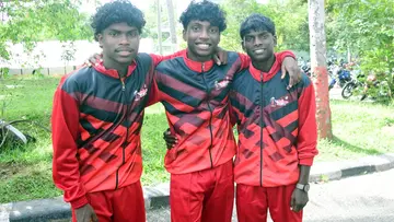 സഹോദരങ്ങളായ നിഖിൽ, സുധീഷ്, നിധീഷ് എന്നിവർ