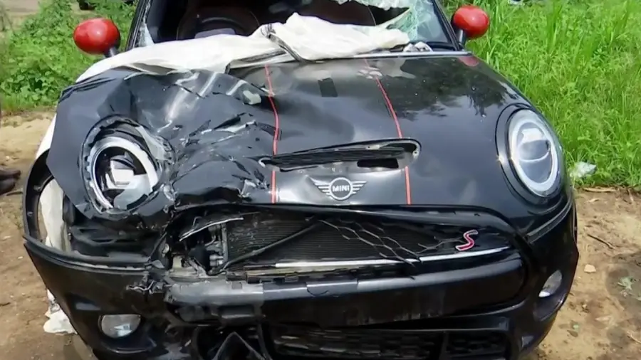 Nedumbassery Mini Cooper.jpg