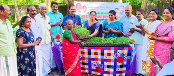 കഞ്ഞിക്കുഴി പഞ്ചായത്ത് കൃഷിഭവൻ ഞാറ്റുവേലയുടെ ഭാഗമായി സംഘടിപ്പിച്ച കർഷകസഭ ജില്ലാ പഞ്ചായത്ത്  വൈസ്‌പ്രസിഡന്റ്‌ ഷീന സനൽകുമാർ ഉദ്ഘാടനംചെയ്യുന്നു