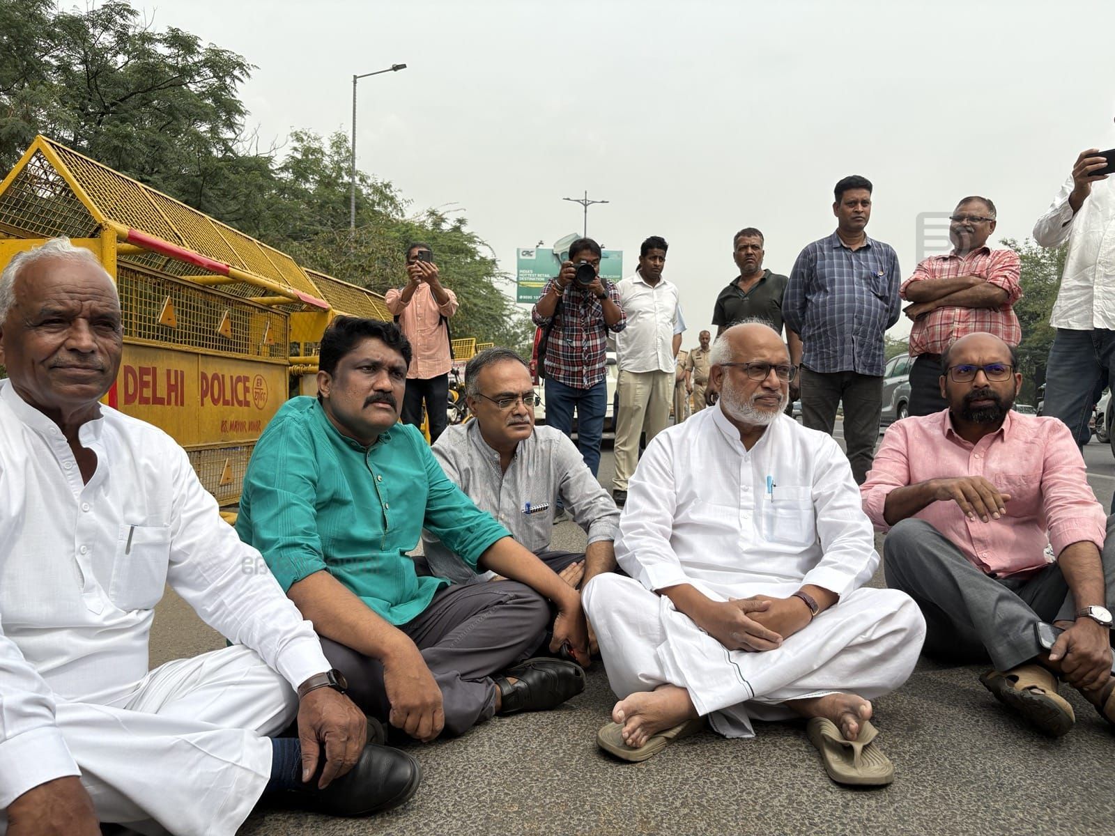 Noida Workers Protest CPIM Delegation visit