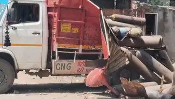 OXYGEN CYLINDER