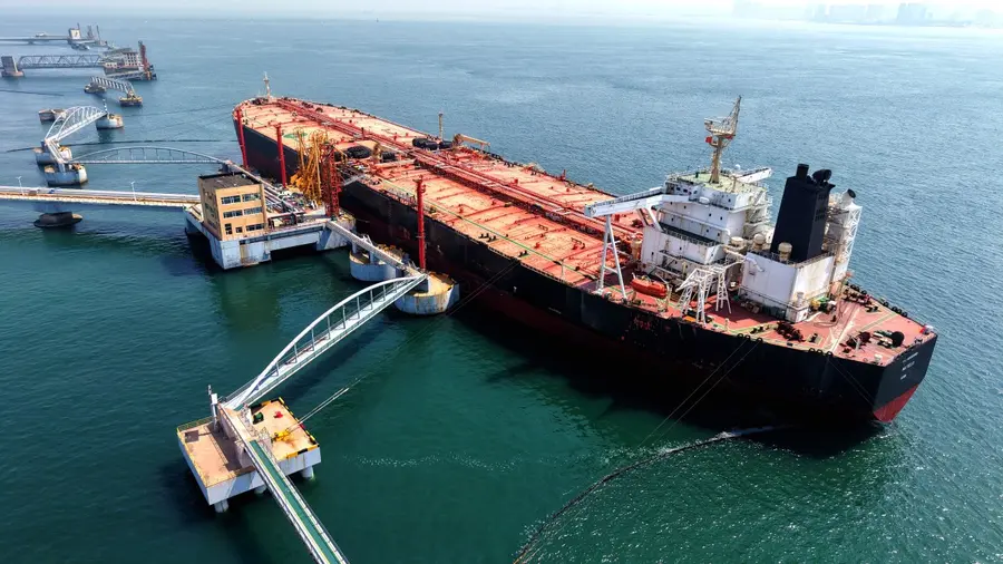Oil tanker