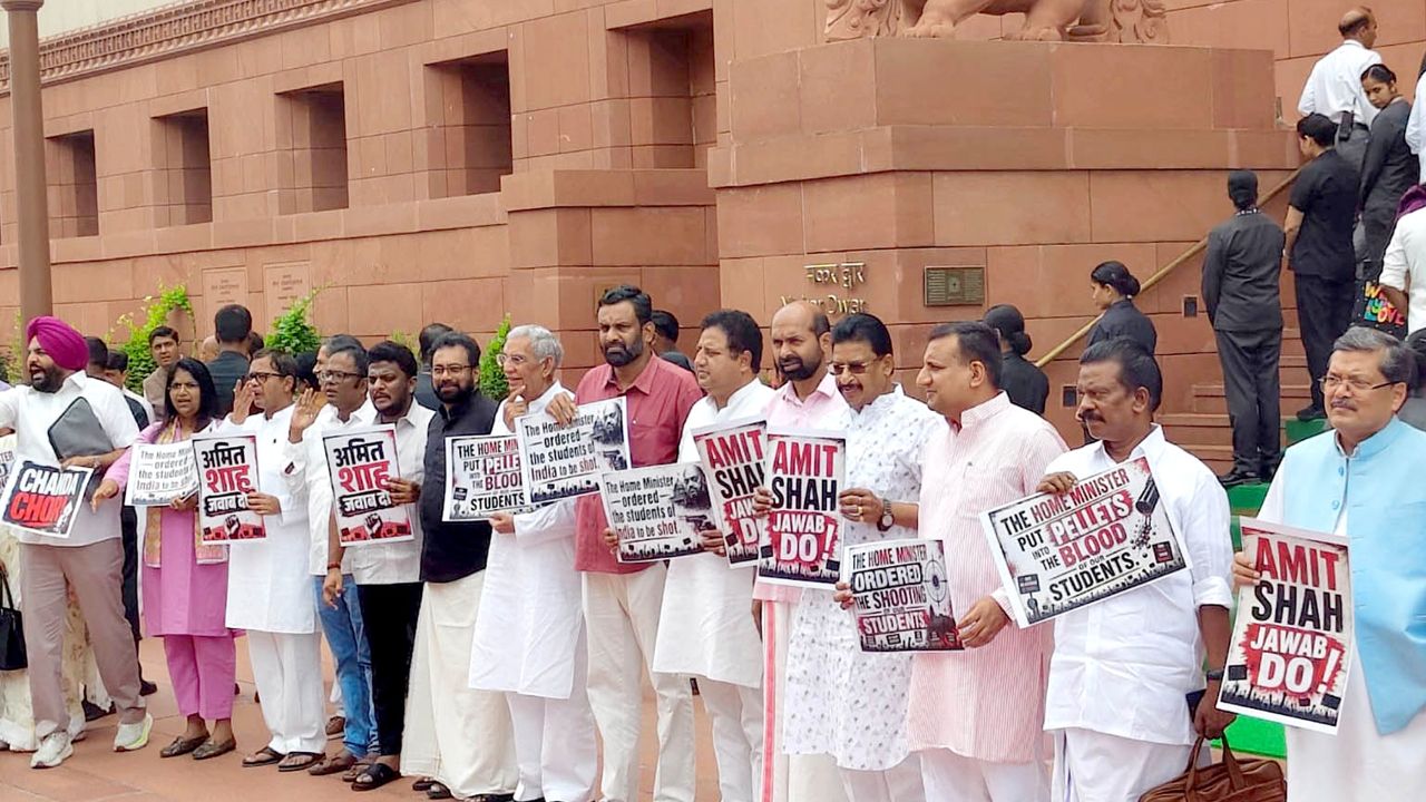 Opposition Protest at Parliament