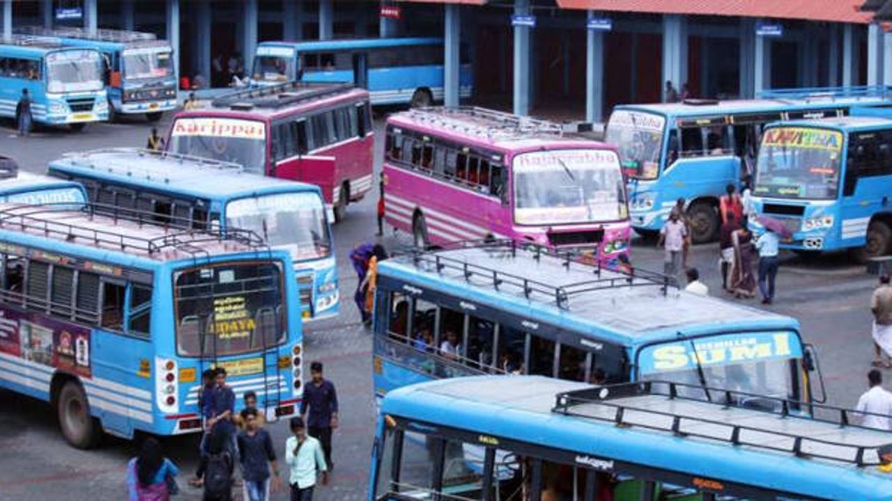 Private bus.jpg