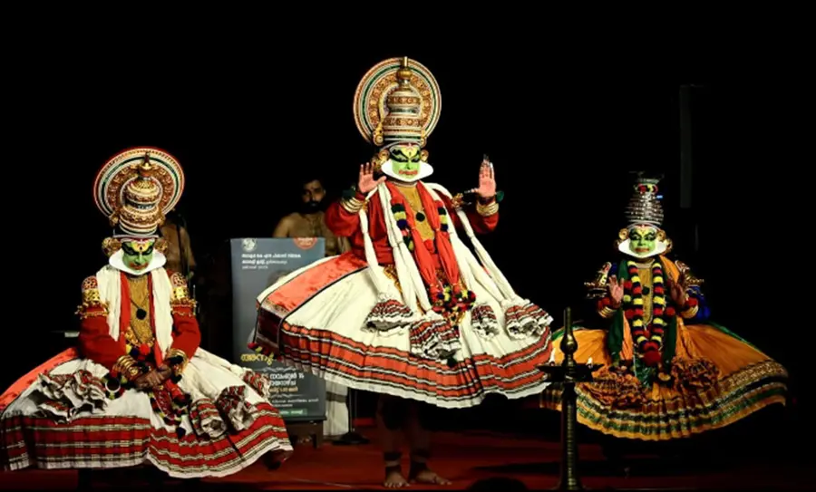 ഇരിങ്ങാലക്കുടയിൽ യുധിഷ്ഠിരാർജുനീയം കഥകളിയിൽ നിന്ന്