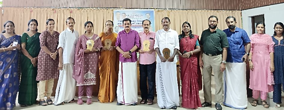 മത്സ്യ കർഷക ദിനാചരണം കെ കെ രാമചന്ദ്രൻ എംഎൽഎ ഉദ്ഘാടനം ചെയ്യുന്നു