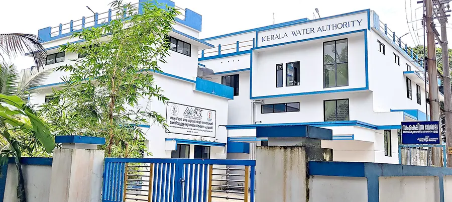 ഗുരുവായൂർ സമഗ്ര കുടിവെള്ള പദ്ധതിയുടെ ഭാഗമായി കോട്ടപ്പടിയിൽ പ്രവർത്തിക്കുന്ന ജലശുദ്ധീകരണ പ്ലാന്റ്