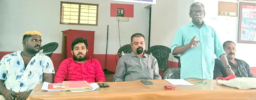 അപ്പോളോ ടയേഴ്സ് ജനറൽ കോൺട്രാക്ട് വർക്കേഴ്സ് യൂണിയൻ വാർഷിക സമ്മേളനം സിഐടിയു ജില്ലാ സെക്രട്ടറി
പി കെ ശിവരാമൻ ഉദ്ഘാടനം ചെയ്യുന്നു