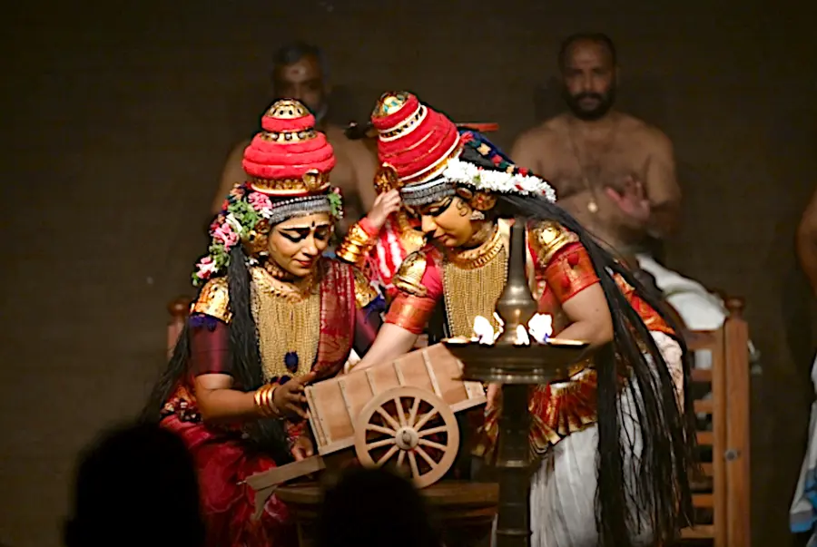 മൃച്ഛകടികം കൂടിയാട്ടത്തിൽ നിന്ന്