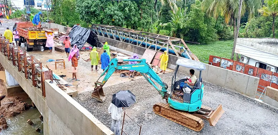 ബുധനാഴ്ച ഗതാഗതത്തിനായി തുറന്ന് നൽകുന്ന ചിറയ്ക്കൽ പാലം