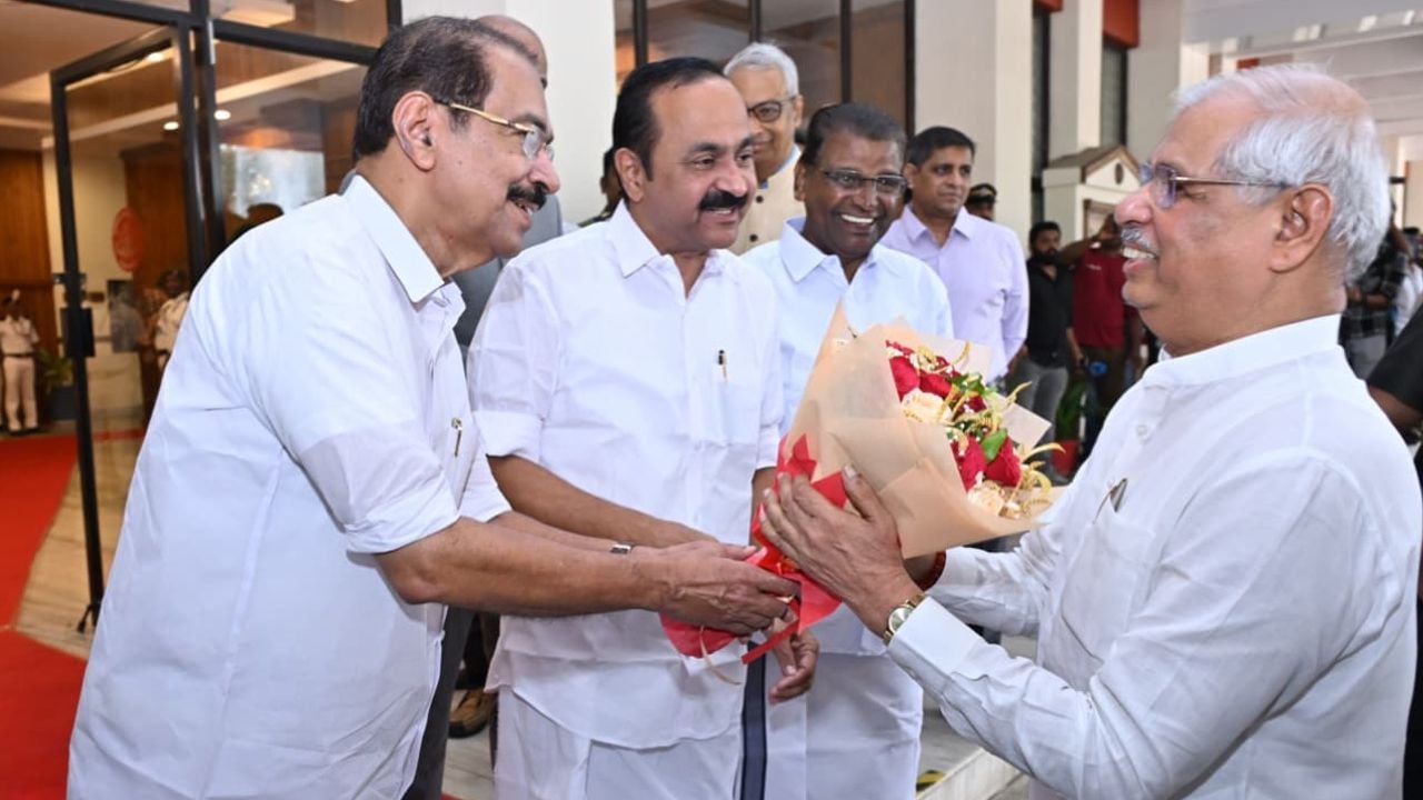 Rajendra Arlekar Thiruvanchoor radhakrishnan V D Satheesan Sunny Joseph