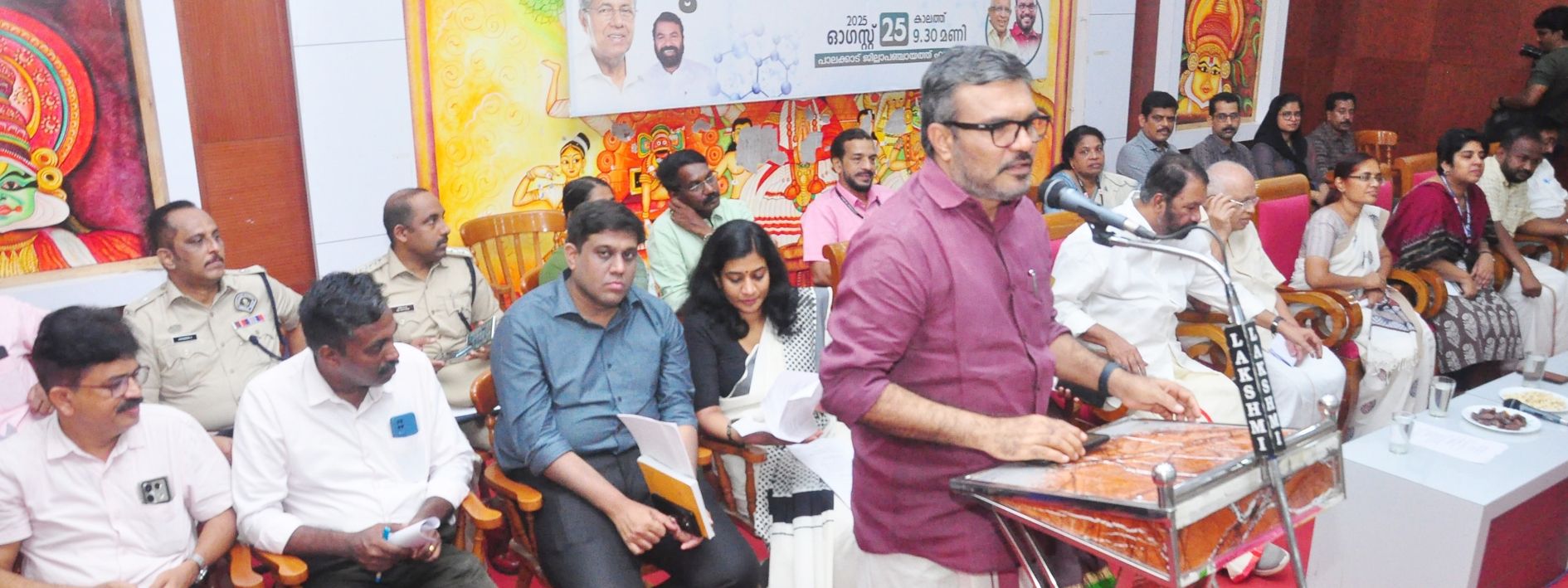 സംസ്ഥാന സ്കൂൾ ശാസ്ത്രോത്സവം സ്വാഗത സംഘം രൂപീകരണം മന്ത്രി എം ബി രാജേഷ് ഉദ്‌ഘാടനം ചെയ്യുന്നു