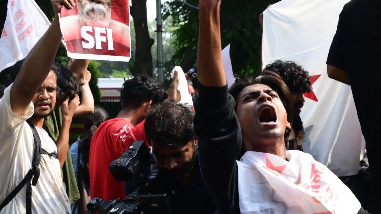 SFI protest against Gyanesh Kumar